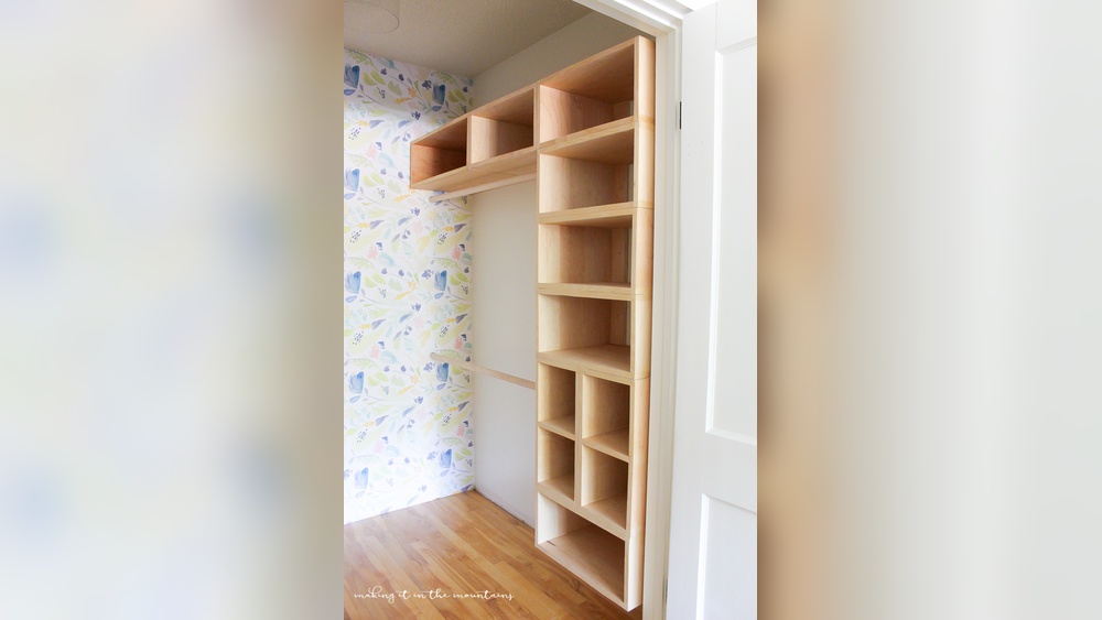 How to Build a Closet Organizer