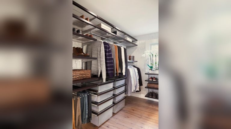 How to Organize a Walk in Closet
