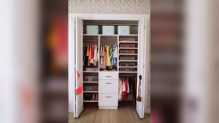 How to Organize Baby Closet