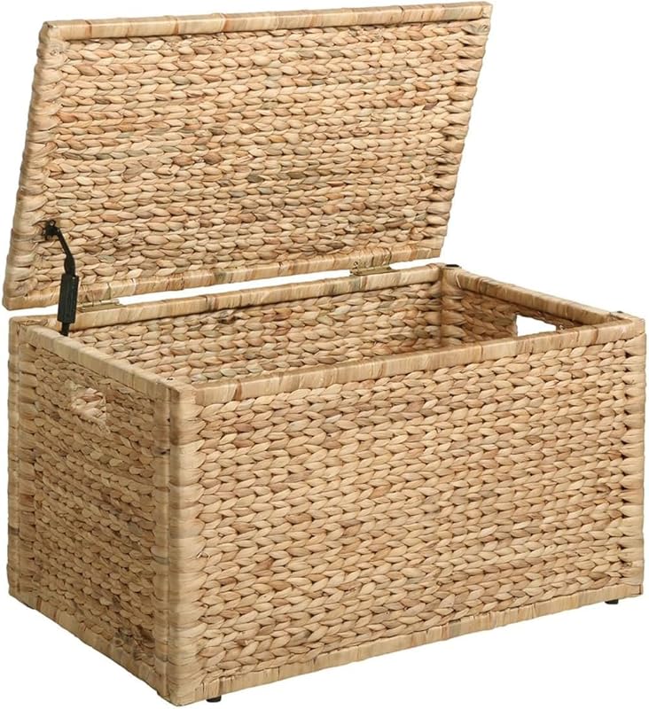 Heavy-duty natural wicker storage trunk with metal frame and lid for h