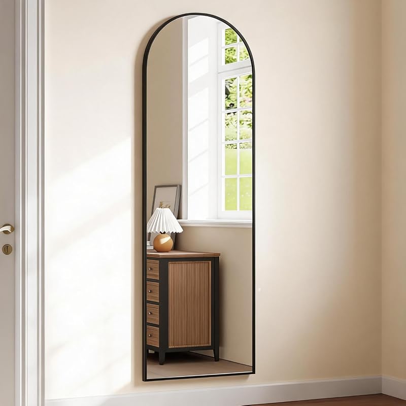 5 Best Floor Mirrors For Bedroom [Style and Space in One]